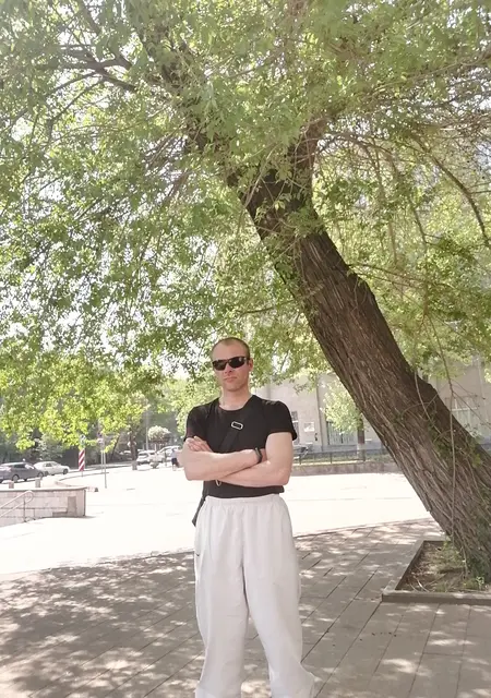 Я Иван, 40, из Красноярска, ищу знакомства без обязательств