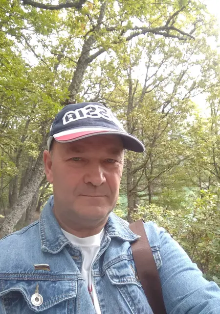 Евгений из Нижневартовска, ищу на сайте знакомства на одну ночь