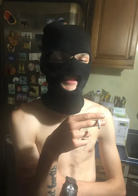 Сергей из Хотькова, мне 26, познакомлюсь для постоянных отношений