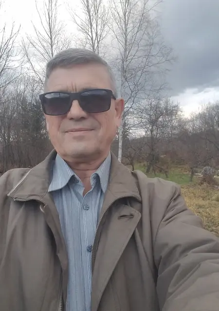 Я Геннадий, 76, из Владивостока, ищу знакомство для общения