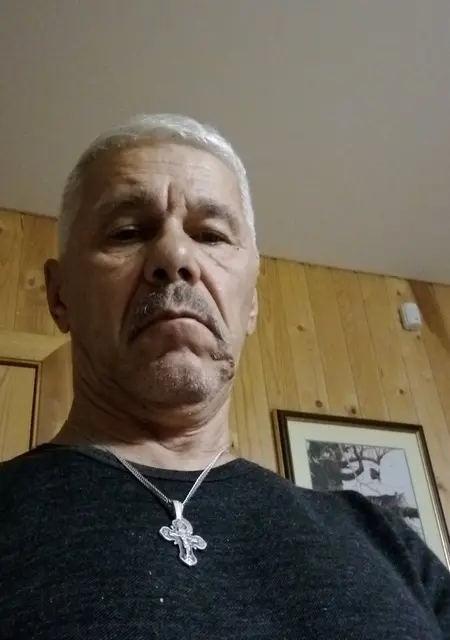 Я Александр, 63, из Екатеринбурга, ищу знакомства без обязательств