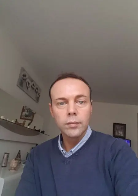 Pierre из Парижа, мне 42, познакомлюсь