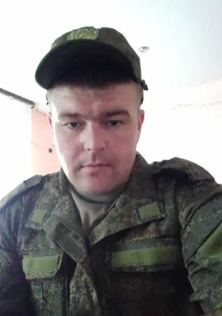 Артем из Улан-Удэ, ищу на сайте знакомства без обязательств