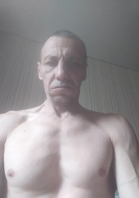 Я Валерий, 53, из Саратова, ищу знакомства без обязательств