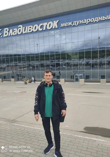 Тимон из Владивостока, мне 42, познакомлюсь на одну ночь