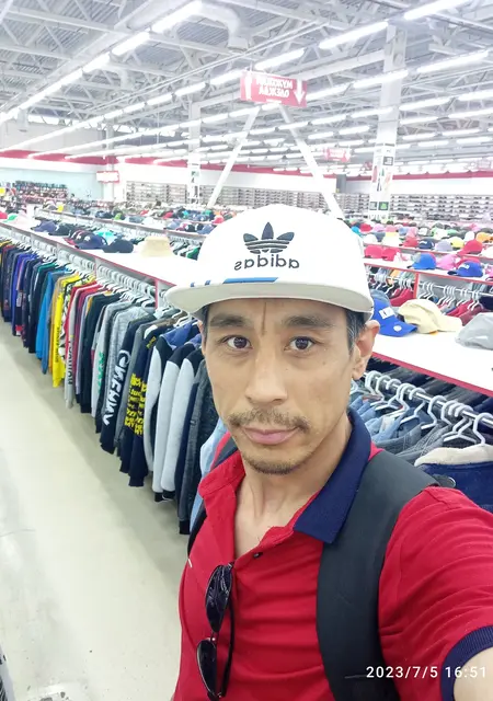 Равшанбек из Альметьевска, мне 37, познакомлюсь для постоянных отношений