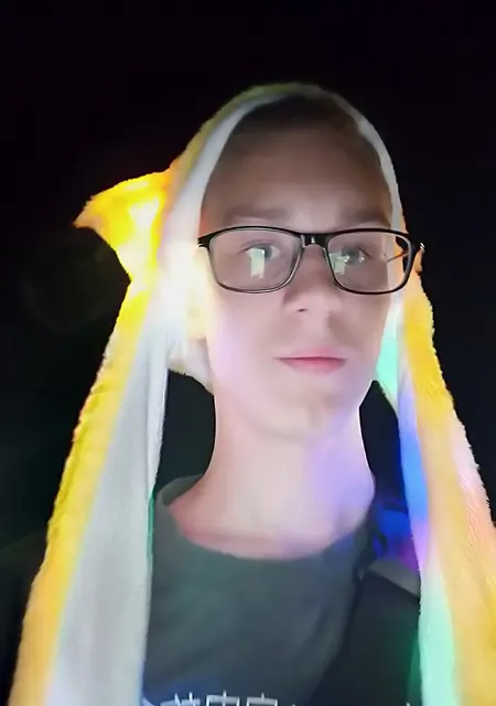 Даня из Владимира, мне 21, познакомлюсь на одну ночь