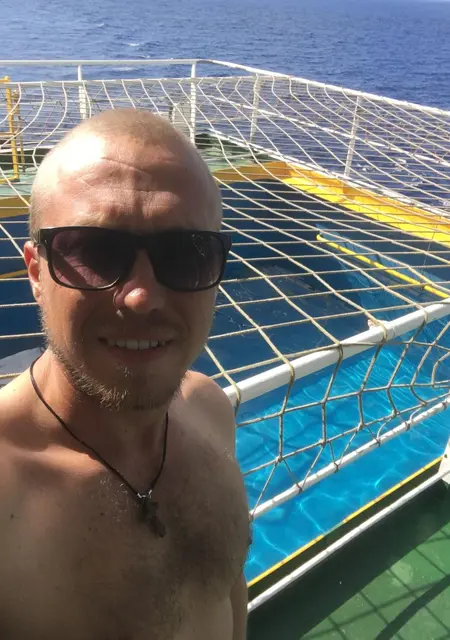 Игорь з Херсона, шукаю на сайті знайомства на одну ніч