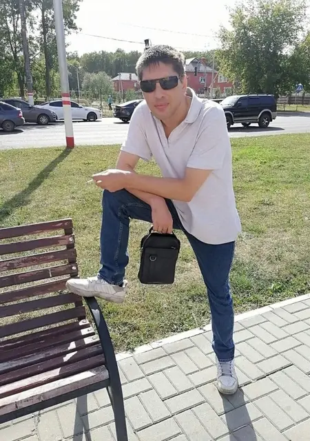 Евгений из Саранска, мне 44, познакомлюсь для приятного времяпровождения