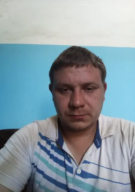 Я Anton, 35, из Волхова, ищу знакомства без обязательств