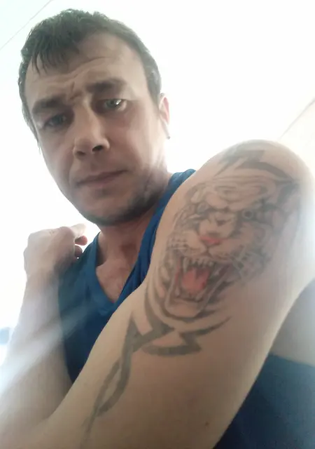 Я Ссср, 38, из Геленджика, ищу знакомства на одну ночь