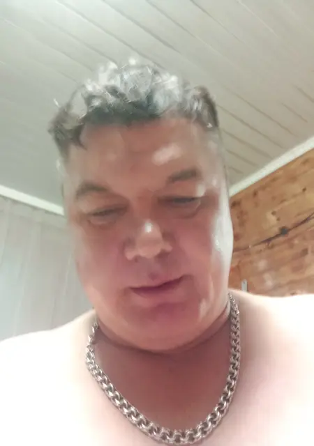 Юрий из Уфы, мне 54, познакомлюсь для приятного времяпровождения