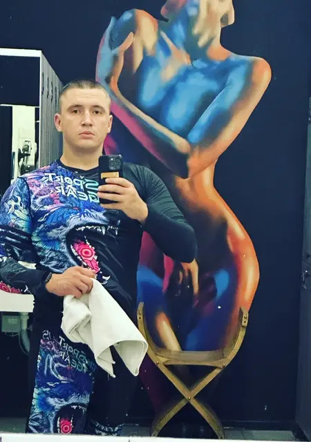 Я Максим, 29, из Шебекина, ищу знакомство для общения