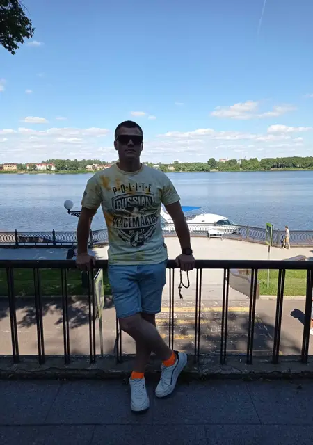 Я Илья, 31, из Кинешмы, ищу знакомства без обязательств