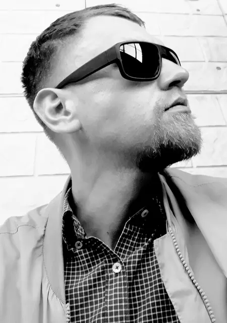 Alex из Симферополя, мне 39, познакомлюсь для приятного времяпровождения