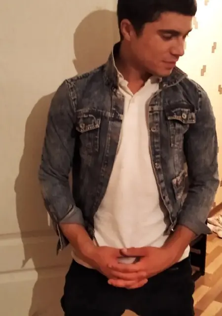 Валера из Керчи, мне 25, познакомлюсь без обязательств