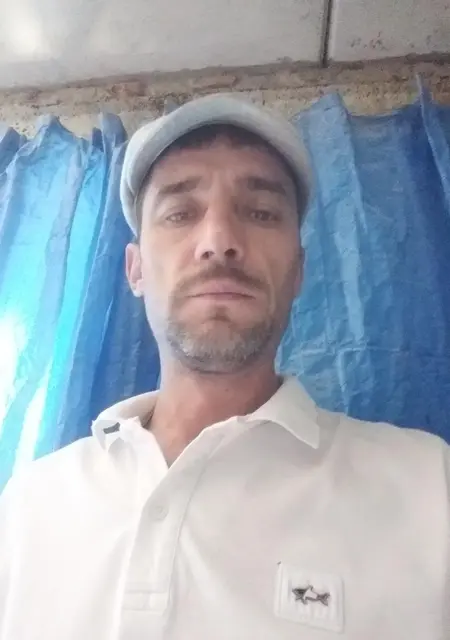 Андрей из Воронежа, мне 47, познакомлюсь без обязательств