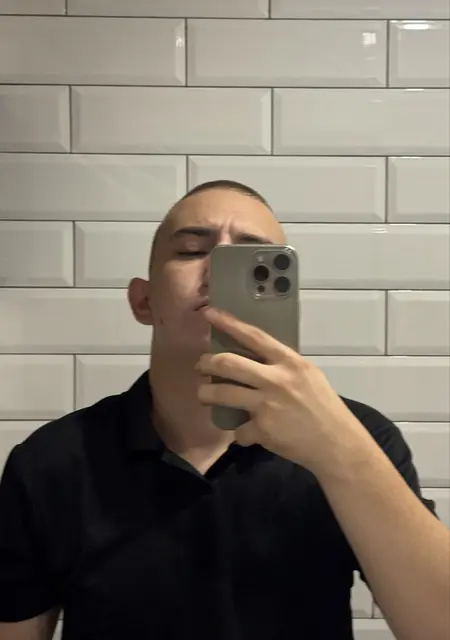 Я Илюша, 18, знакомлюсь без обязательств в Михайловске