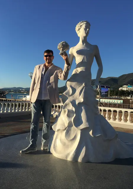 Alex из Керчи, мне 46, познакомлюсь для приятного времяпровождения