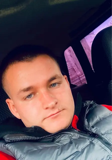 Я Александр, 24, из Старощербиновской, ищу знакомства без обязательств