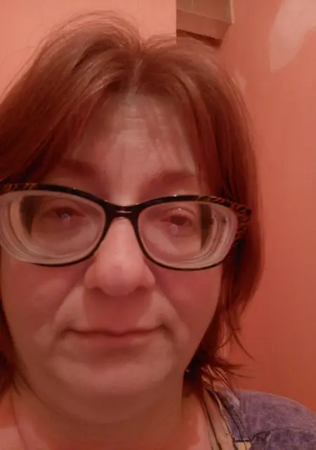 Лена из Брянска, ищу на сайте знакомства без обязательств