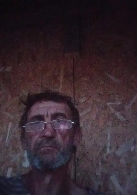 Михаил из Омска, мне 55, познакомлюсь на одну ночь