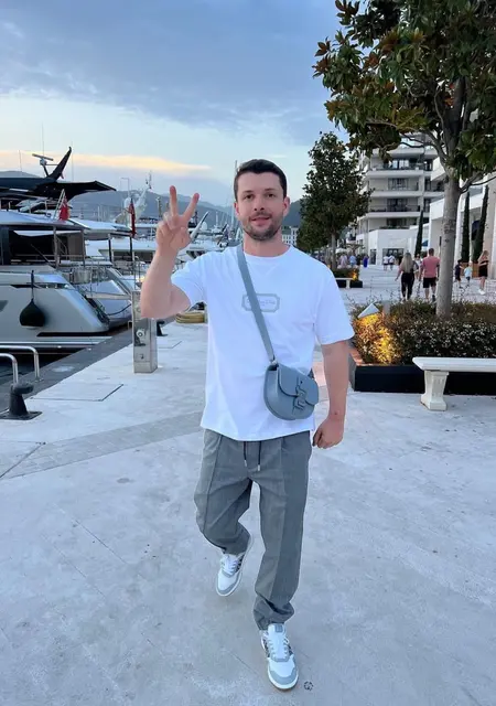 Я Руслан, 38, из Пятигорска, ищу знакомство для открытые отношения