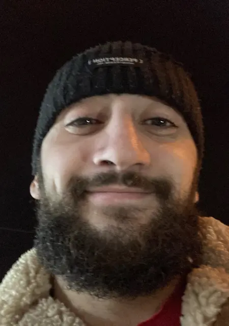 Я Геворг, 27, из Новокузнецка, ищу знакомство для приятного времяпровождения