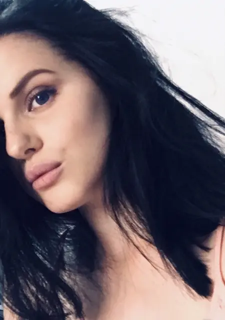 Алиса из Кропоткина, мне 24, познакомлюсь на одну ночь