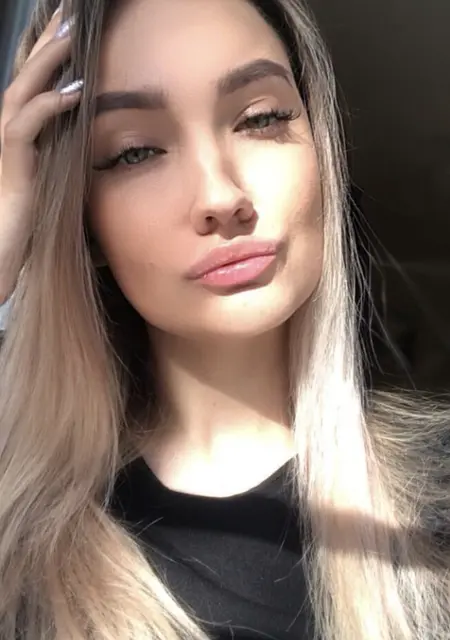 Я Лиза, 28, из Саранска, ищу знакомство для приятного времяпровождения