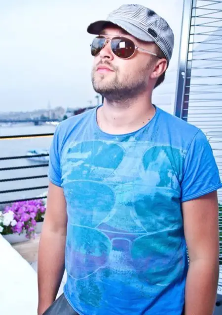 Я Алекс, 36, знакомлюсь без обязательств в Воронеже