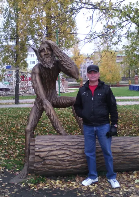 Я Ринат, 54, знакомлюсь без обязательств в Бугульме