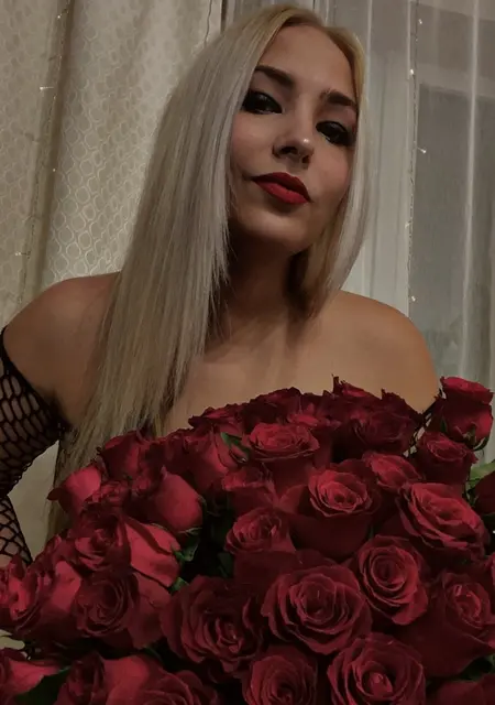 Катя из Новосибирска, ищу на сайте общение