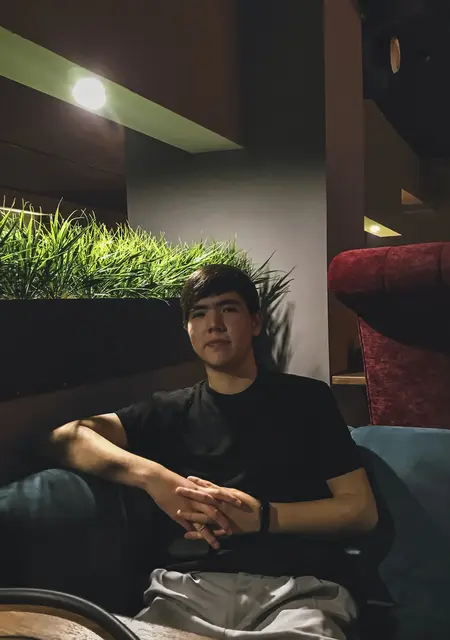 Albert из Уральска, ищу на сайте знакомства на одну ночь