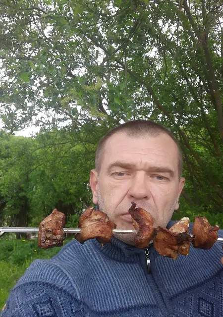 Иван из Санкт-Петербурга, ищу на сайте знакомства на одну ночь