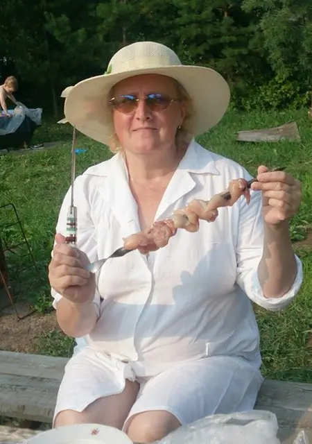 Ирина из Уфы, мне 60, познакомлюсь без обязательств