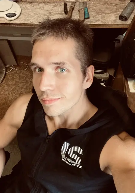 Я Сергей, 33, из Выборга, ищу знакомство для приятного времяпровождения