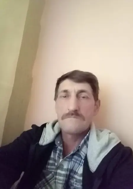 Hiki из Саратова, мне 53, познакомлюсь на одну ночь