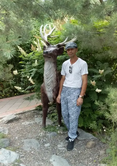 Я Олег, 53, из Санкт-Петербурга, ищу знакомства на одну ночь