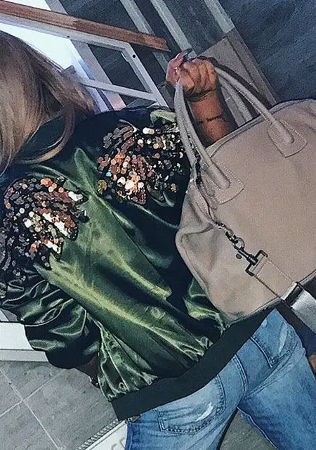 Я Амелия, 32, из Ставрополя, ищу знакомства без обязательств