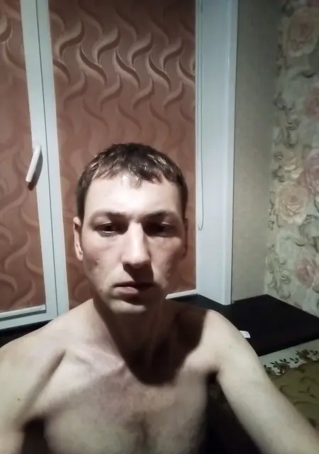 Серёга из Советской Гавани, ищу на сайте знакомства на одну ночь